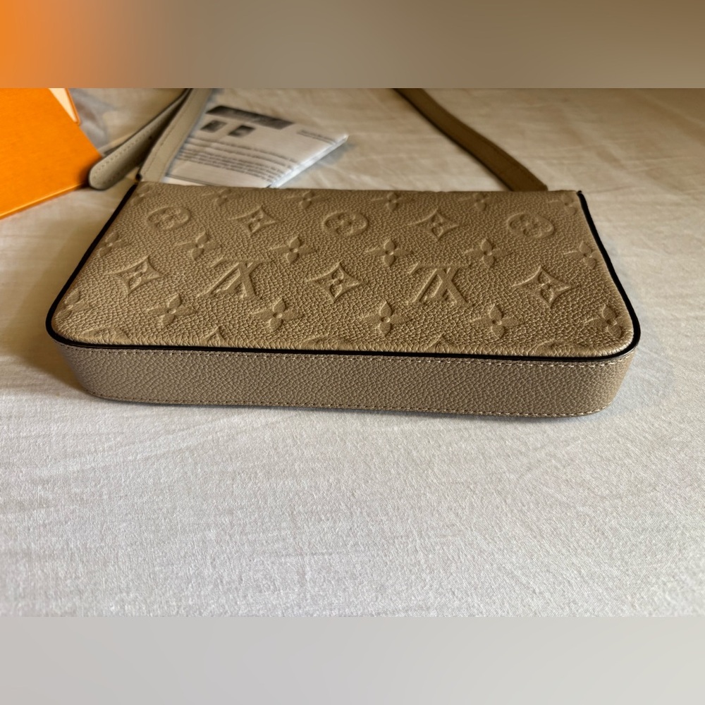 Louis Vuitton Pochette Félicie Turtledove - Picture 10 of 15